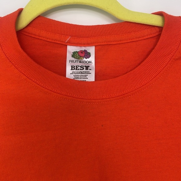 Red Tshirt - Picture 2 of 3